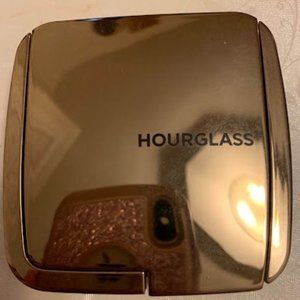 Hourglass Ambient Lighting Blush - Iridescent Flash